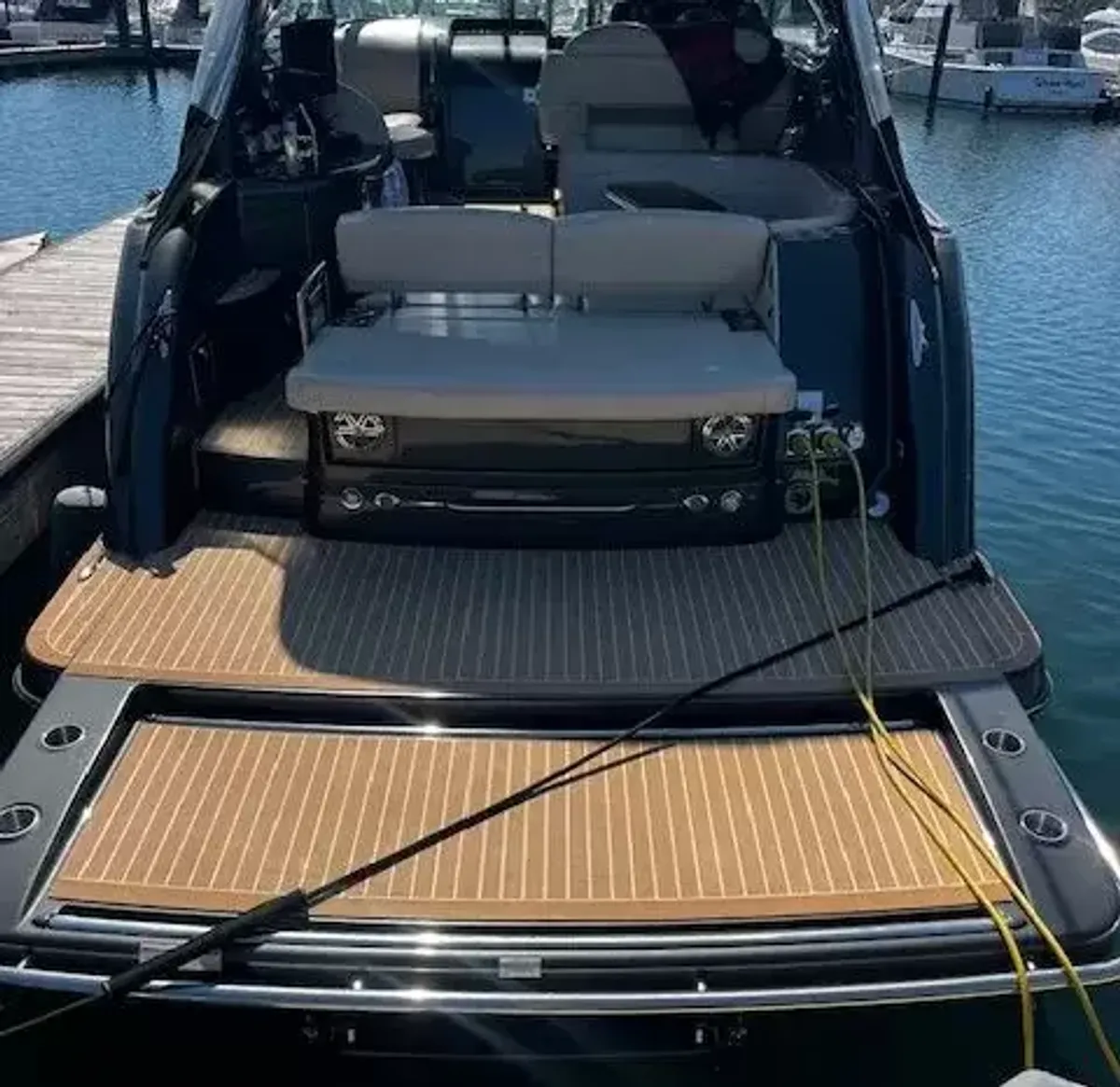 dummy-boat-img