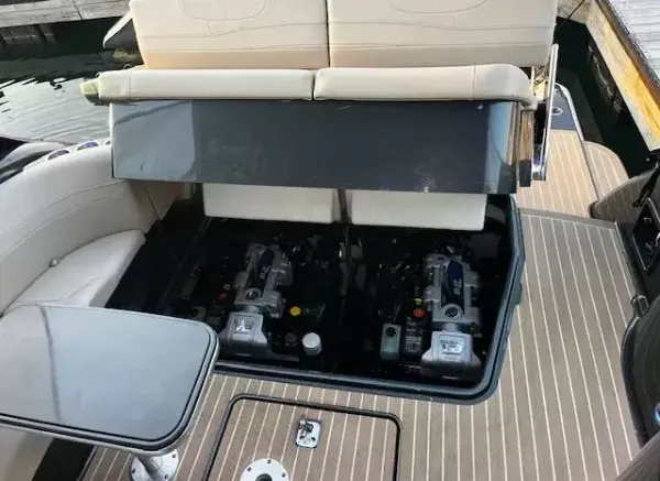 Formula 37 Performance Cruiser 2018-14