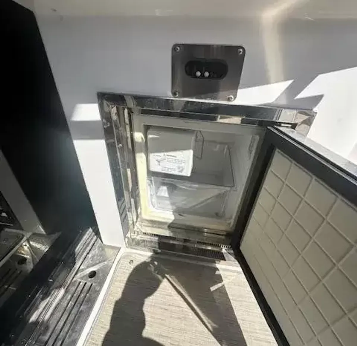 dummy-boat-img