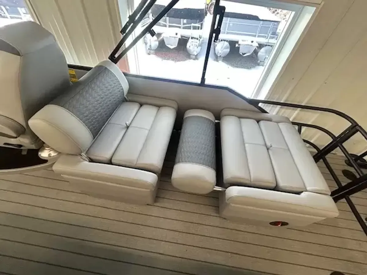 dummy-boat-img