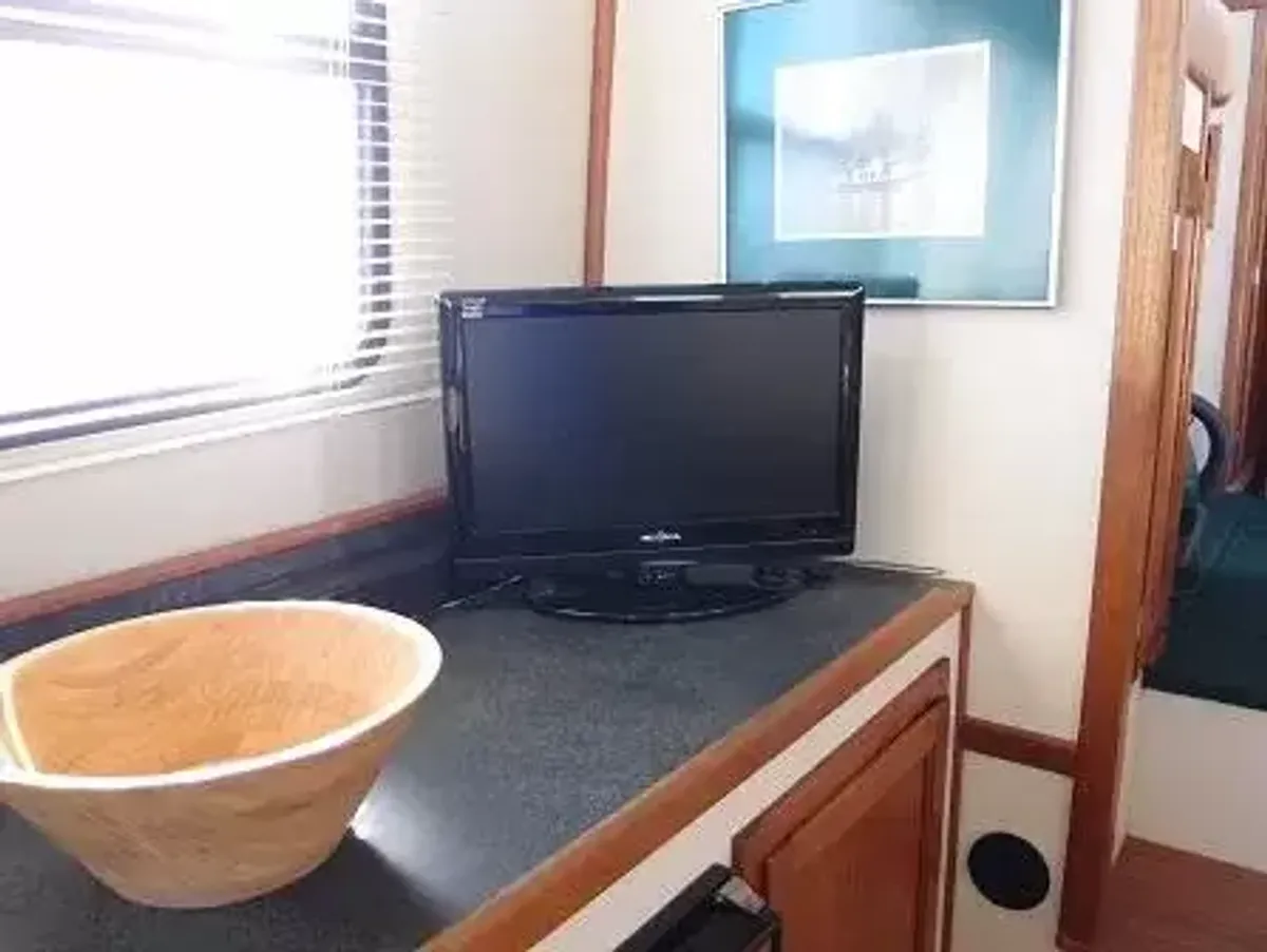 dummy-boat-img