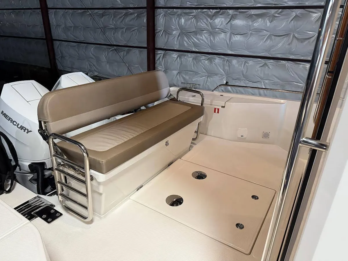 dummy-boat-img