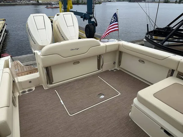 Chris Craft 32 Calypso 2025-3