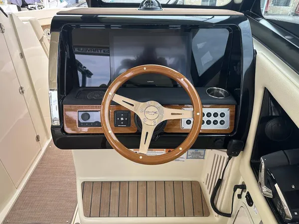 Chris Craft 32 Calypso 2025-8