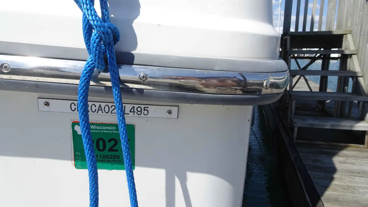 dummy-boat-img