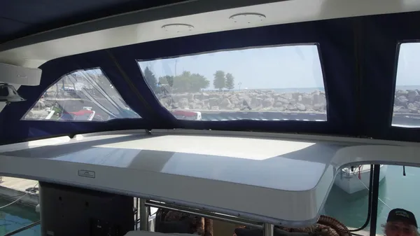 Carver 440 Aft Cabin Motor Yacht 1995-14