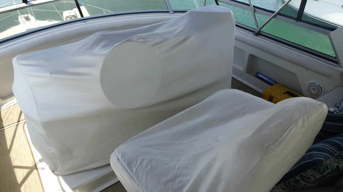 dummy-boat-img