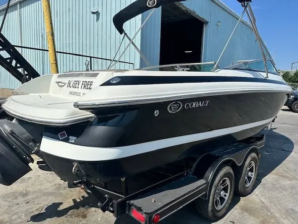 Cobalt 246 2000-6