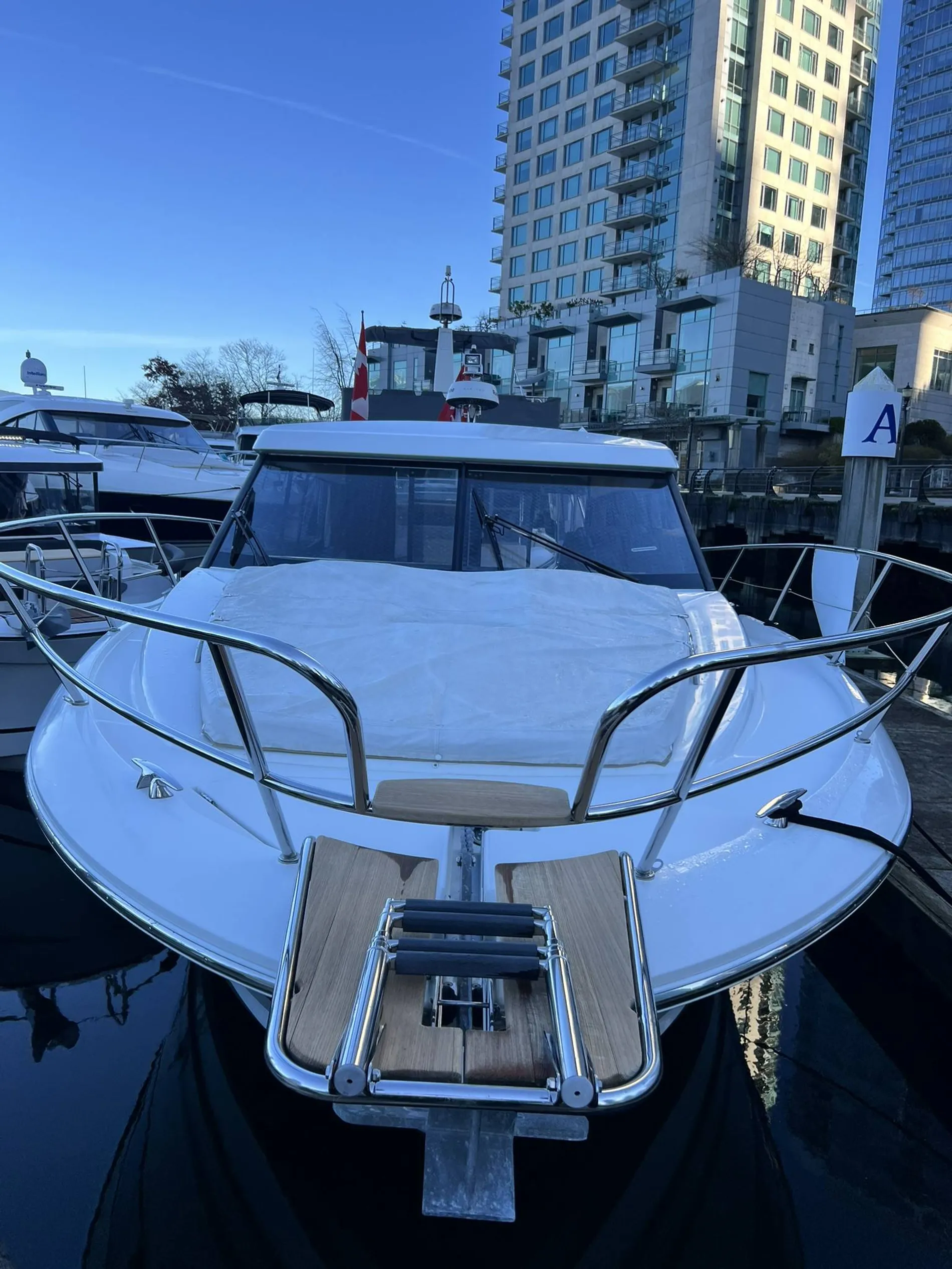 Pre-Owned 2017 Jeanneau NC 11 for Sale | Vancouver, BC | M&P Yacht Centre | 69697b963eaff79dcb045ee7