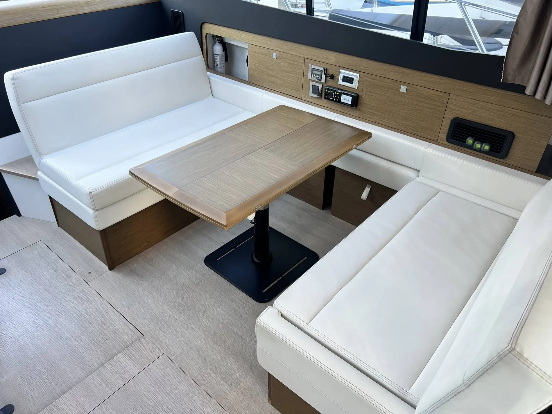 Pre-Owned 2017 Jeanneau NC 11 for Sale | Vancouver, BC | M&P Yacht Centre | 69697b963eaff79dcb045ee7