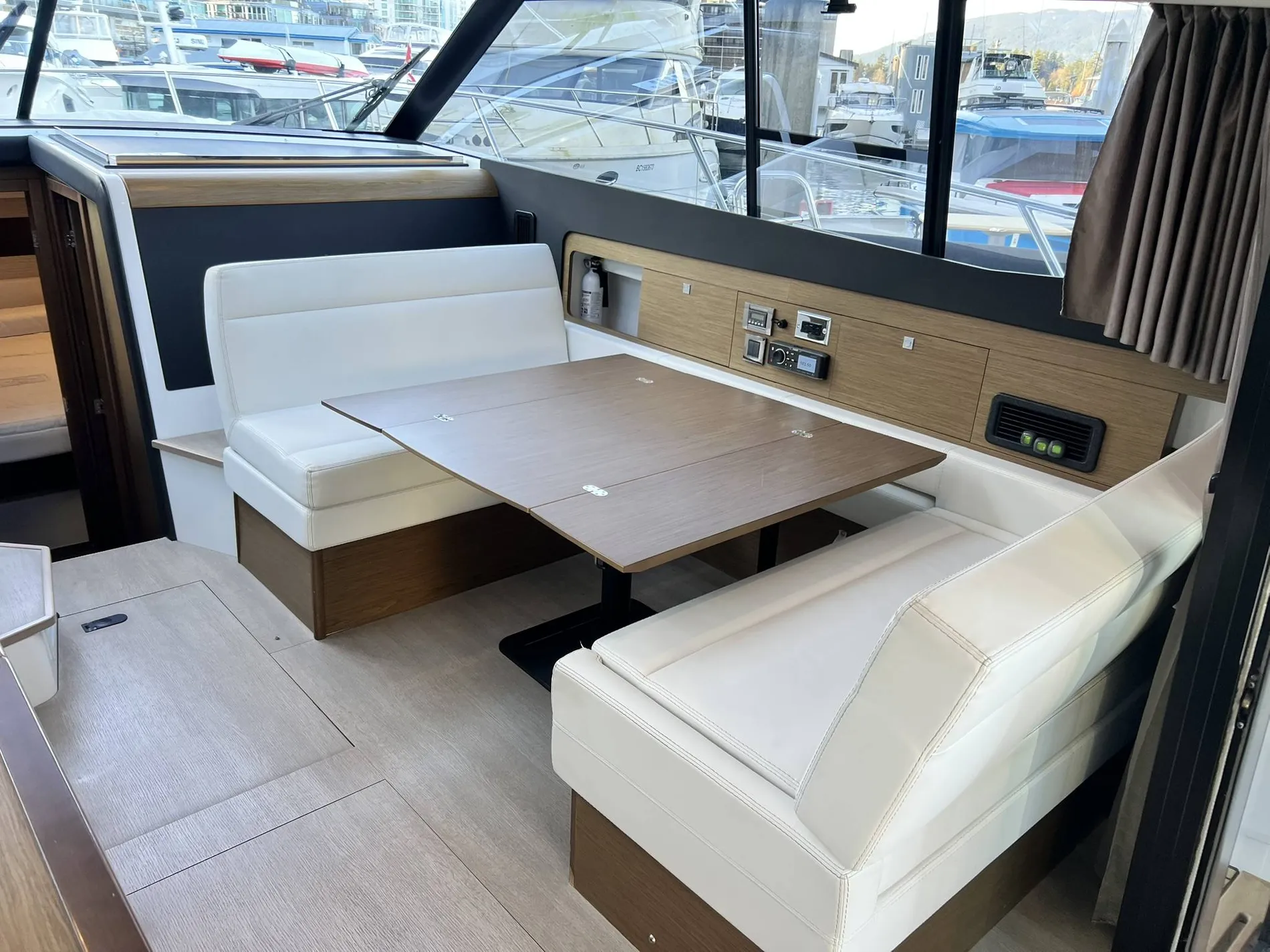 Pre-Owned 2017 Jeanneau NC 11 for Sale | Vancouver, BC | M&P Yacht Centre | 69697b963eaff79dcb045ee7
