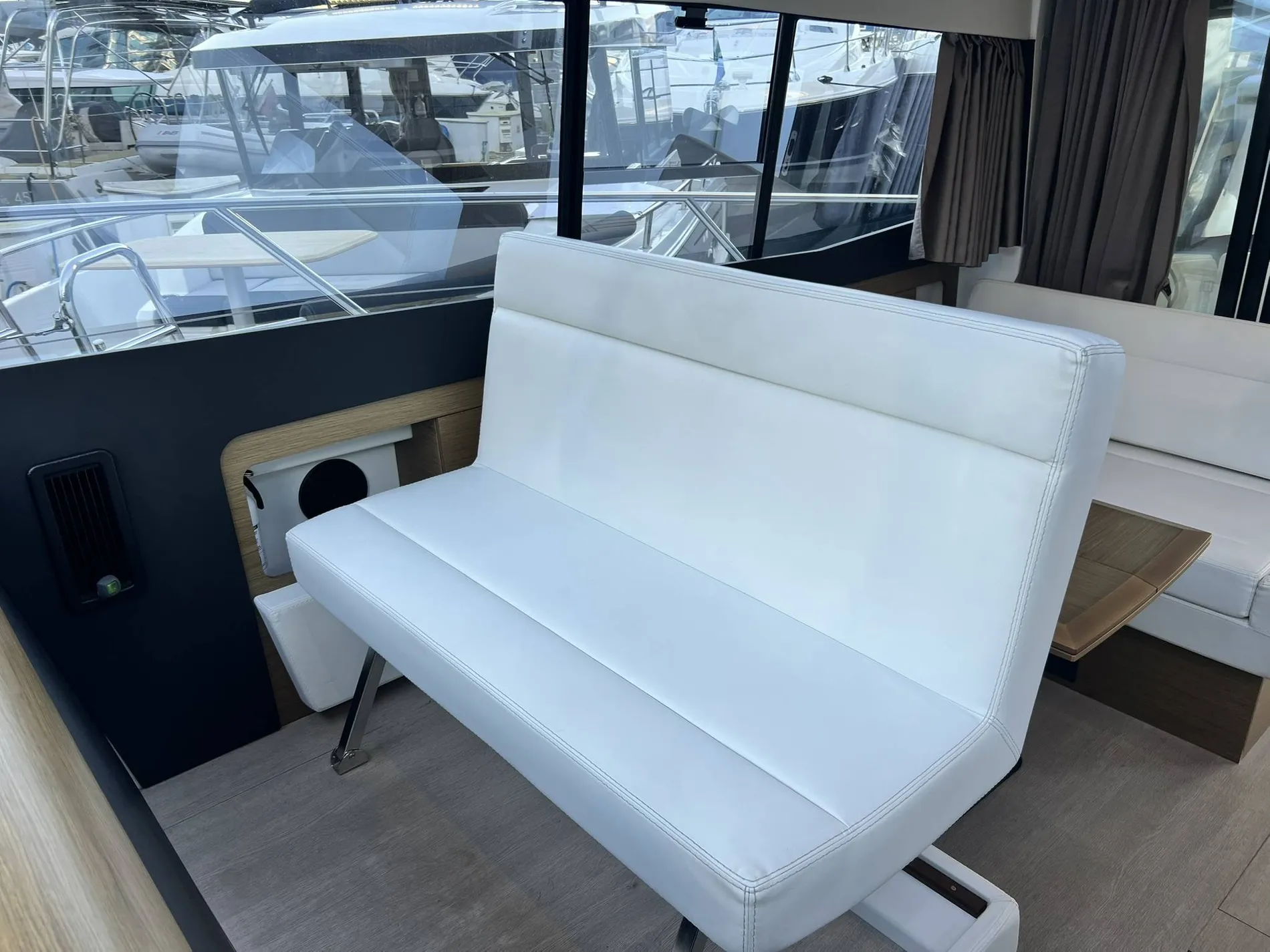 Pre-Owned 2017 Jeanneau NC 11 for Sale | Vancouver, BC | M&P Yacht Centre | 69697b963eaff79dcb045ee7