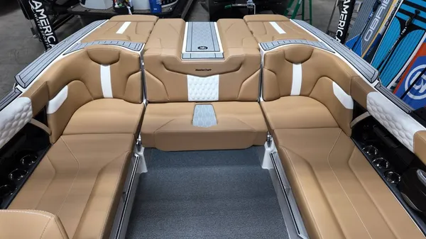2026 Mastercraft XT22-17