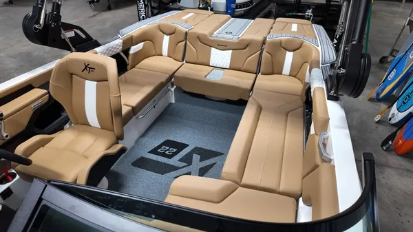2026 Mastercraft XT22-13