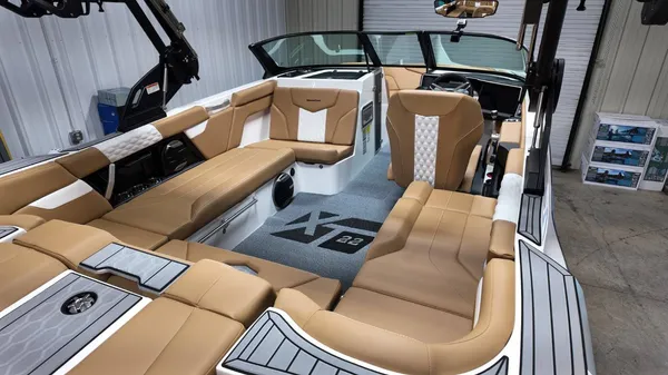2026 Mastercraft XT22-18