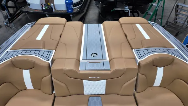 2026 Mastercraft XT24-17