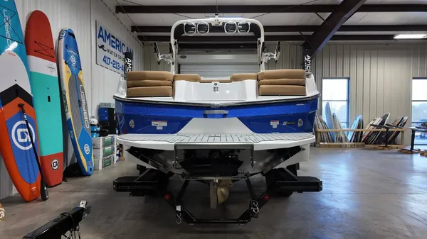 2026 Mastercraft XT24-3