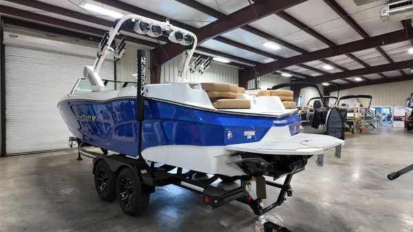 2026 Mastercraft XT24-4