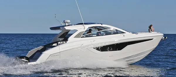 2027 Cruisers Yachts 42 GLS - OB detail image 2