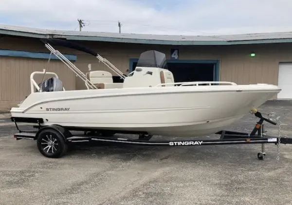 Stingray 173 CC-1