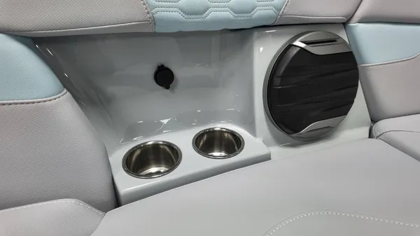 2026 Mastercraft XT23-13