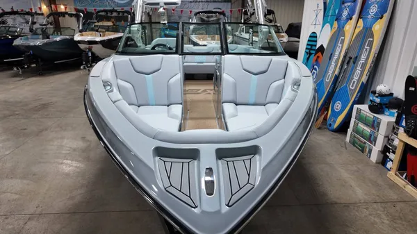 2026 Mastercraft XT23-8