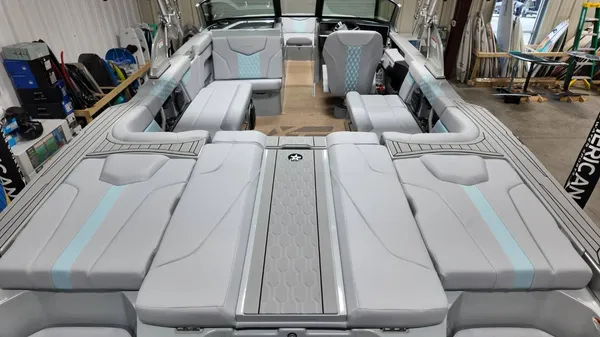 2026 Mastercraft XT23-41