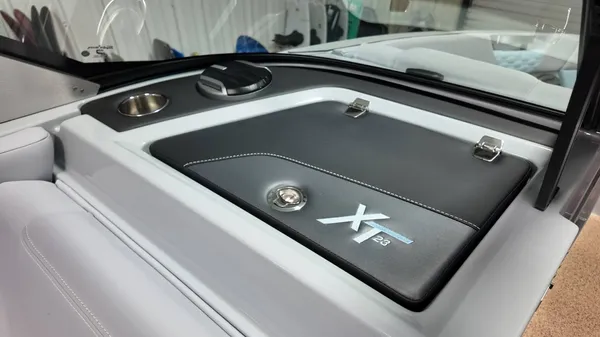 2026 Mastercraft XT23-28