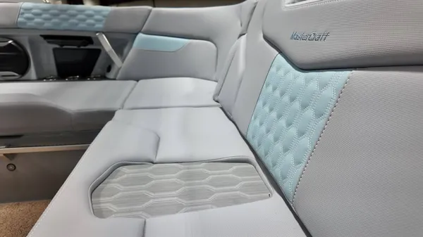 2026 Mastercraft XT23-32