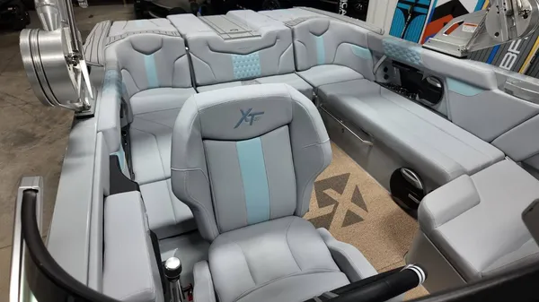 2026 Mastercraft XT23-18