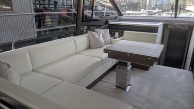 Pre-Owned 2022 Prestige 590 Fly for Sale | Vancouver, BC | M&P Yacht Centre | 697bac93f6038689a0043c9e
