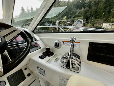 Pre-Owned 2012 Sea ray 450 Sundancer for Sale | Vancouver, BC | M&P Yacht Centre | 67a6cb87b65a37a06e0243ef