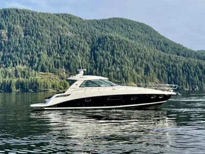 Pre-Owned 2012 Sea ray 450 Sundancer for Sale | Vancouver, BC | M&P Yacht Centre | 67a6cb87b65a37a06e0243ef