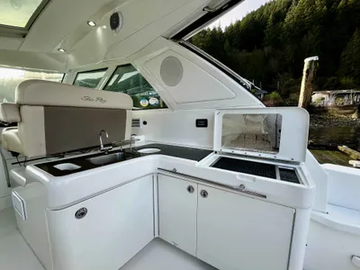 Pre-Owned 2012 Sea ray 450 Sundancer for Sale | Vancouver, BC | M&P Yacht Centre | 67a6cb87b65a37a06e0243ef