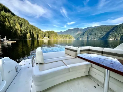 Pre-Owned 2012 Sea ray 450 Sundancer for Sale | Vancouver, BC | M&P Yacht Centre | 67a6cb87b65a37a06e0243ef