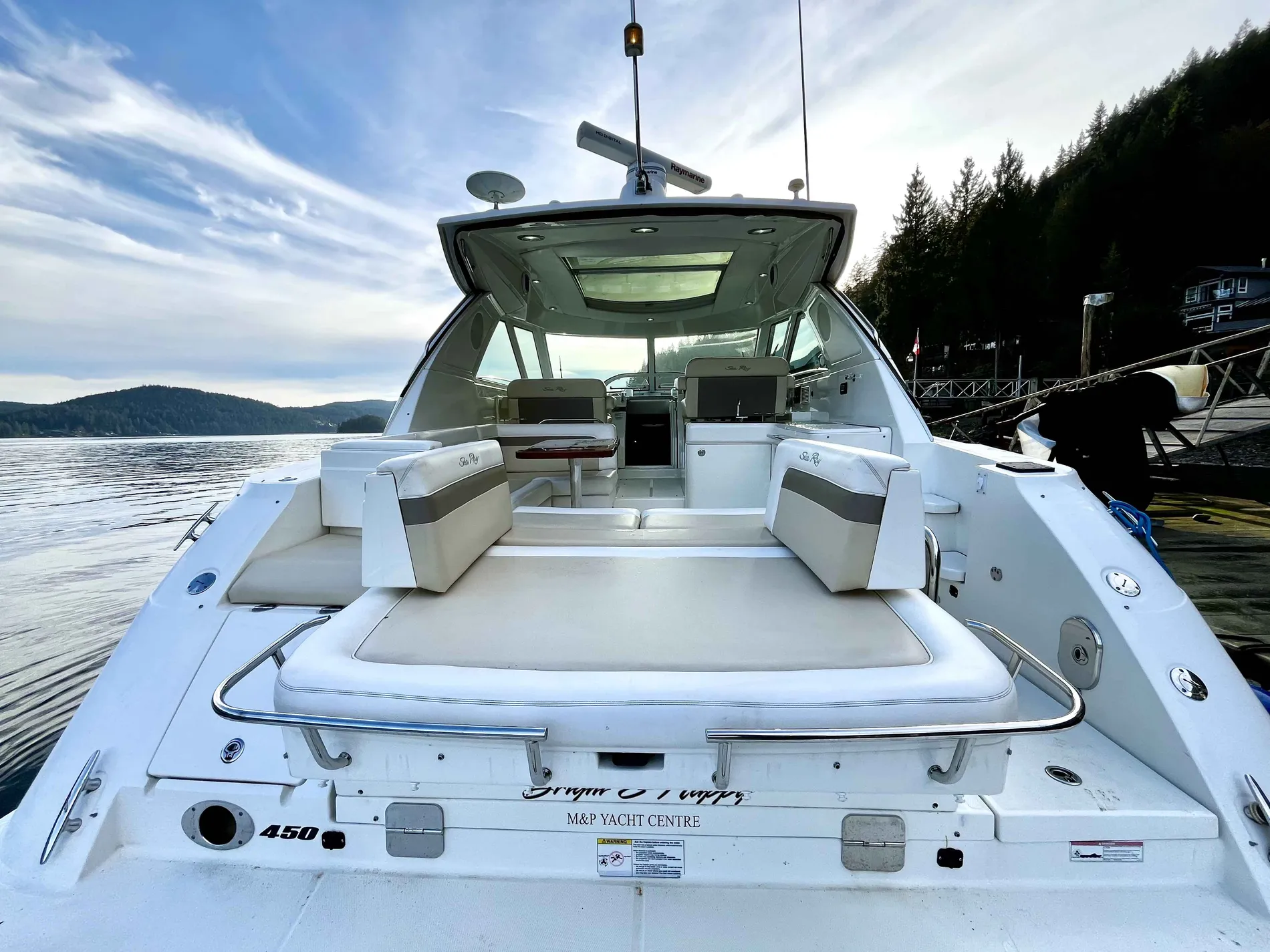 Pre-Owned 2012 Sea ray 450 Sundancer for Sale | Vancouver, BC | M&P Yacht Centre | 67a6cb87b65a37a06e0243ef