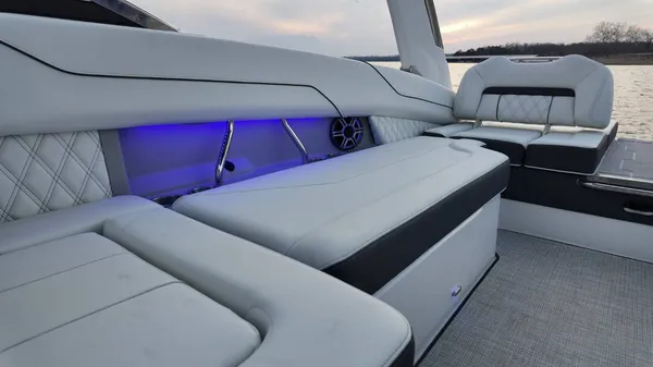 2026 Regal LS6 SURF-47