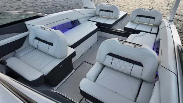 2026 Regal LS6 SURF-30