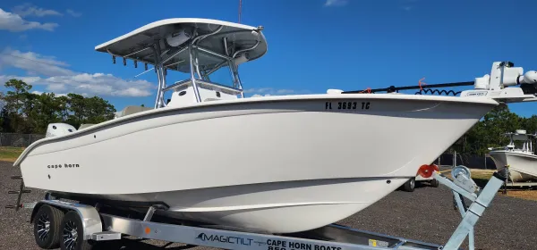 2022 Cape horn 24 XS