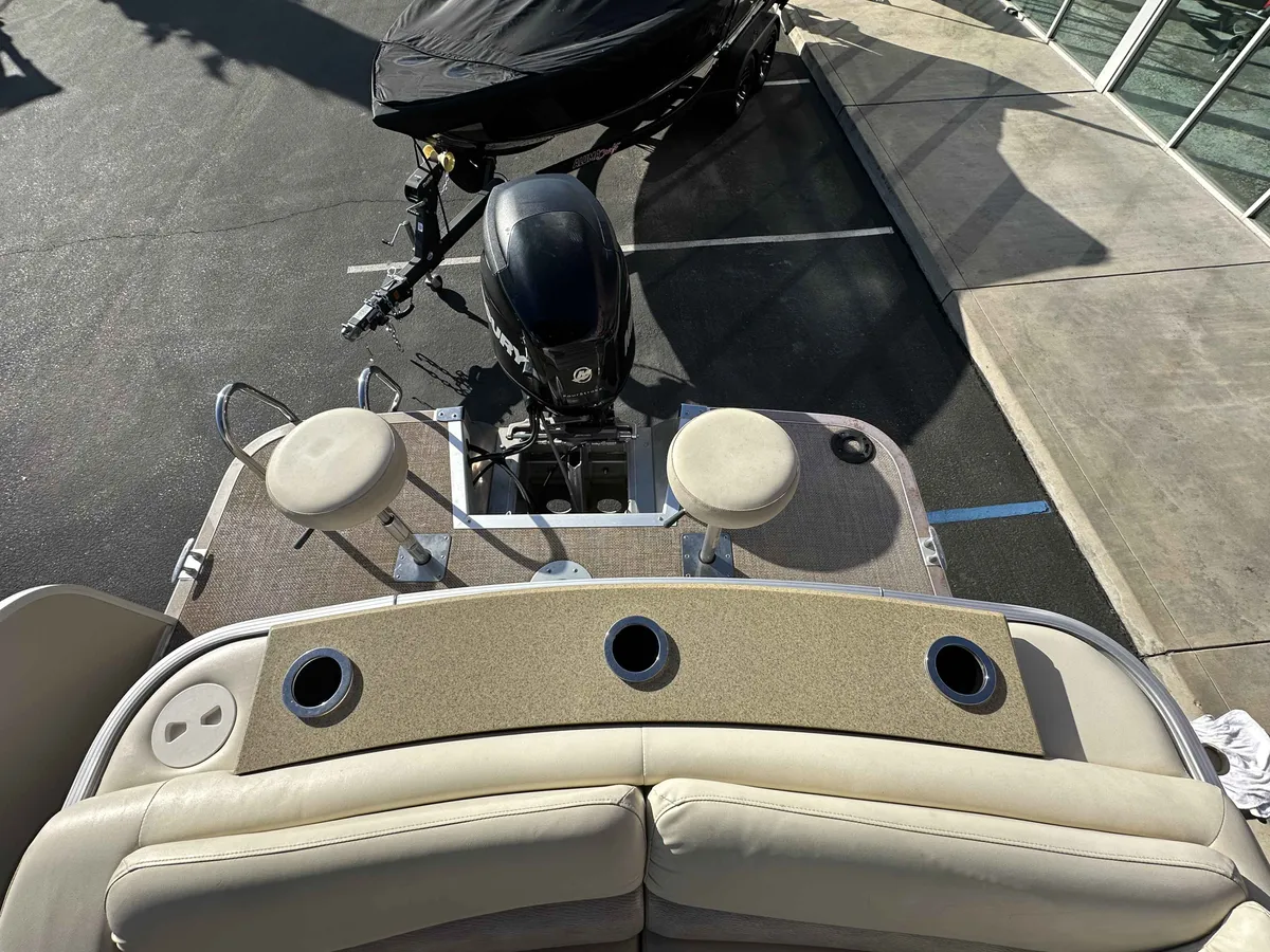 2013 Bennington 2550 RCL ESP-19