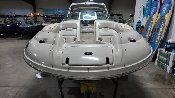 2004 Sea ray SunDeck 240-14