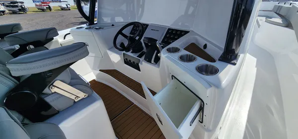 2025 Cape horn 47 CC