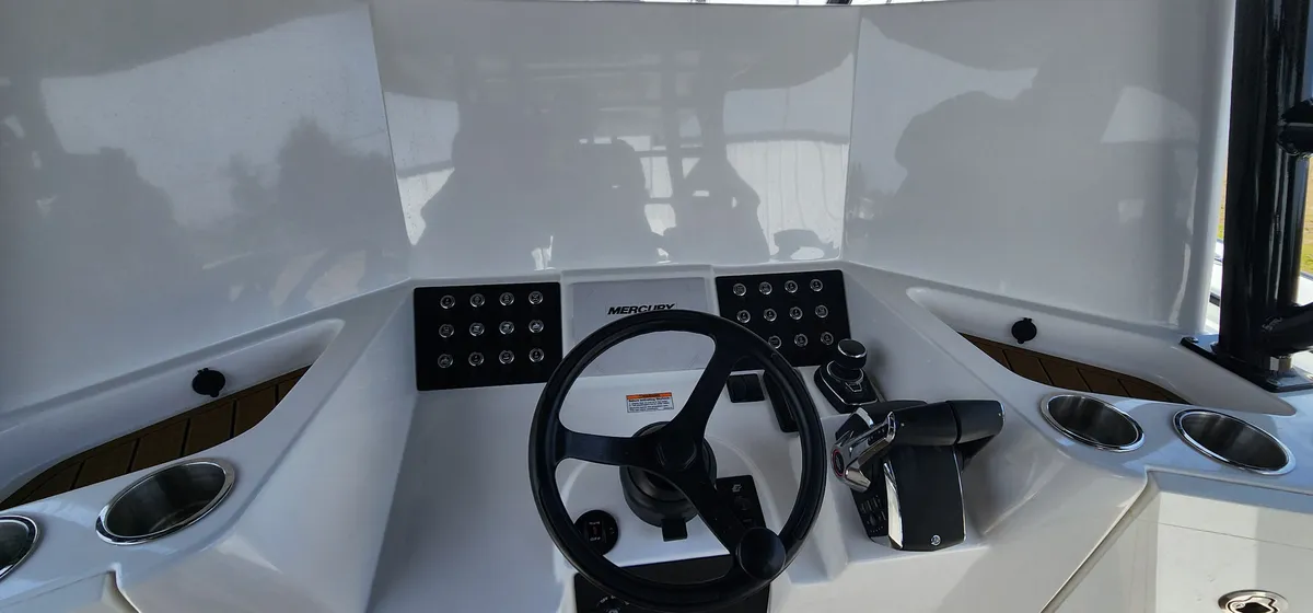 2025 Cape horn 47 CC