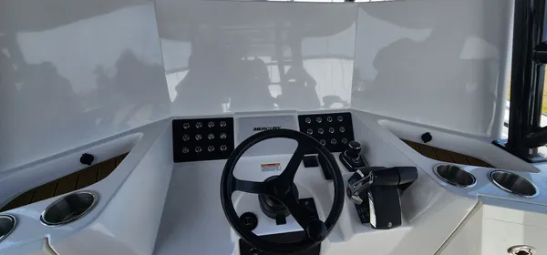 2025 Cape horn 47 CC