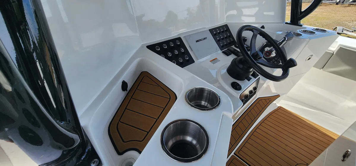 2025 Cape horn 47 CC