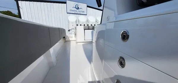 2025 Cape horn 47 CC