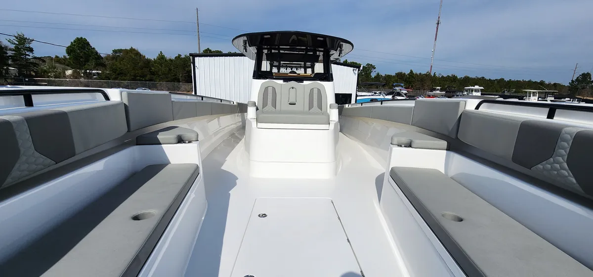 2025 Cape horn 47 CC