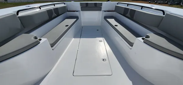 2025 Cape horn 47 CC