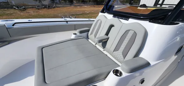 2025 Cape horn 47 CC