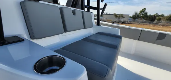 2025 Cape horn 47 CC